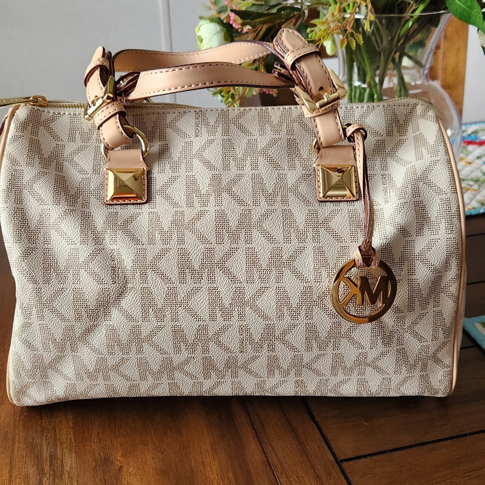 MK Large Grayson Satchel